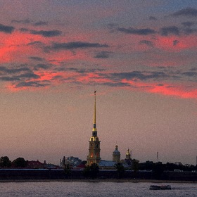 Петропавловская крепость на закате